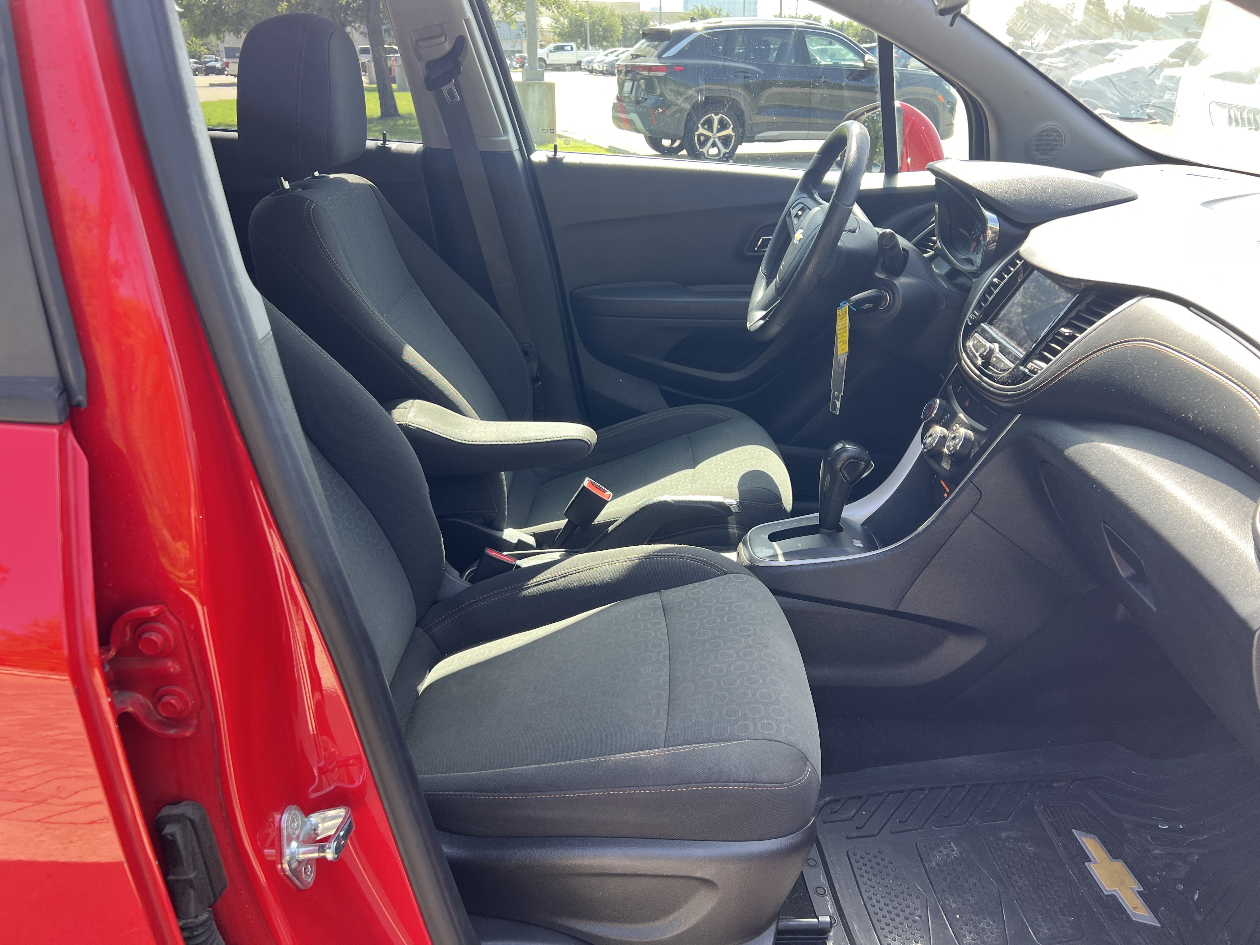 Used 2020 Chevrolet Trax LS w/ Tint and Cruise Package FWD image 26