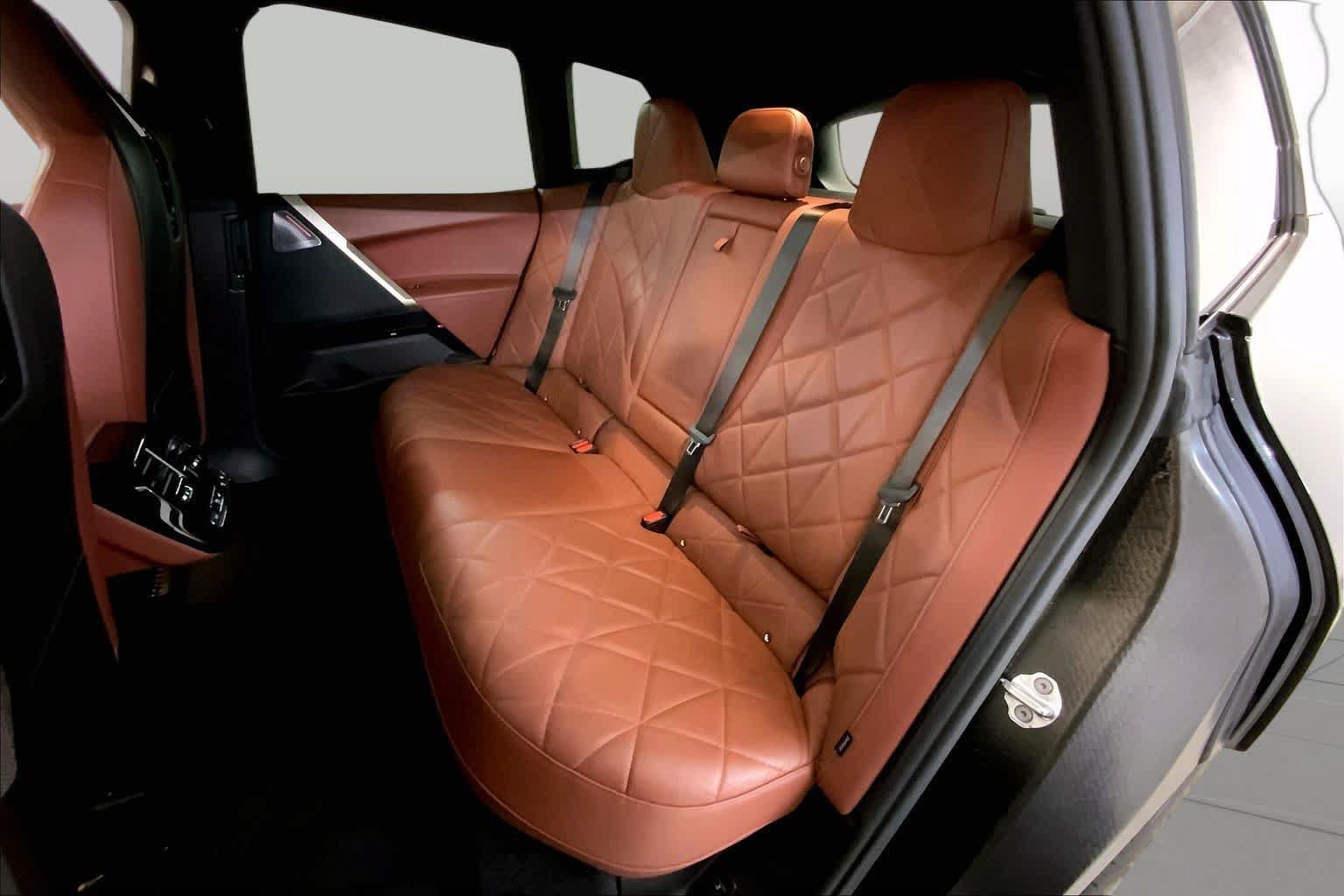 Used 2024 BMW iX M60 AWD/4WD image 20