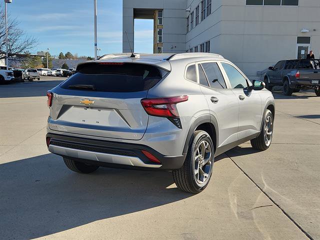 New 2026 Chevrolet Trax LT w/ Driver Confidence Package image 3