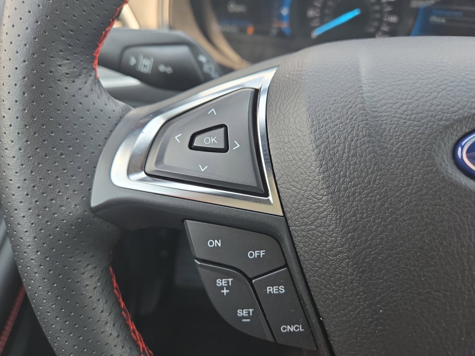 Used 2023 Ford Edge ST-Line AWD/4WD image 14