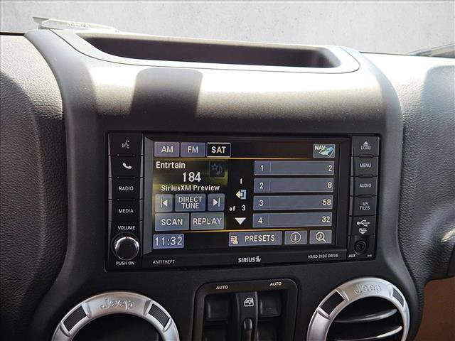 Used 2015 Jeep Wrangler Unlimited Sahara w/ Connectivity Group AWD/4WD image 11