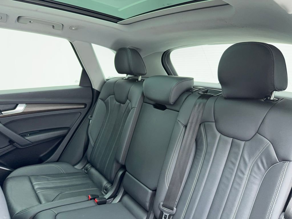 Used 2024 Audi Q5 2.0T Premium image 40
