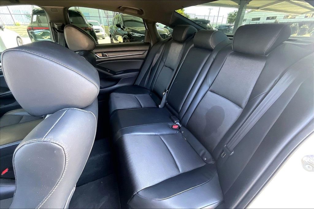 Used 2018 Honda Accord Sport image 29