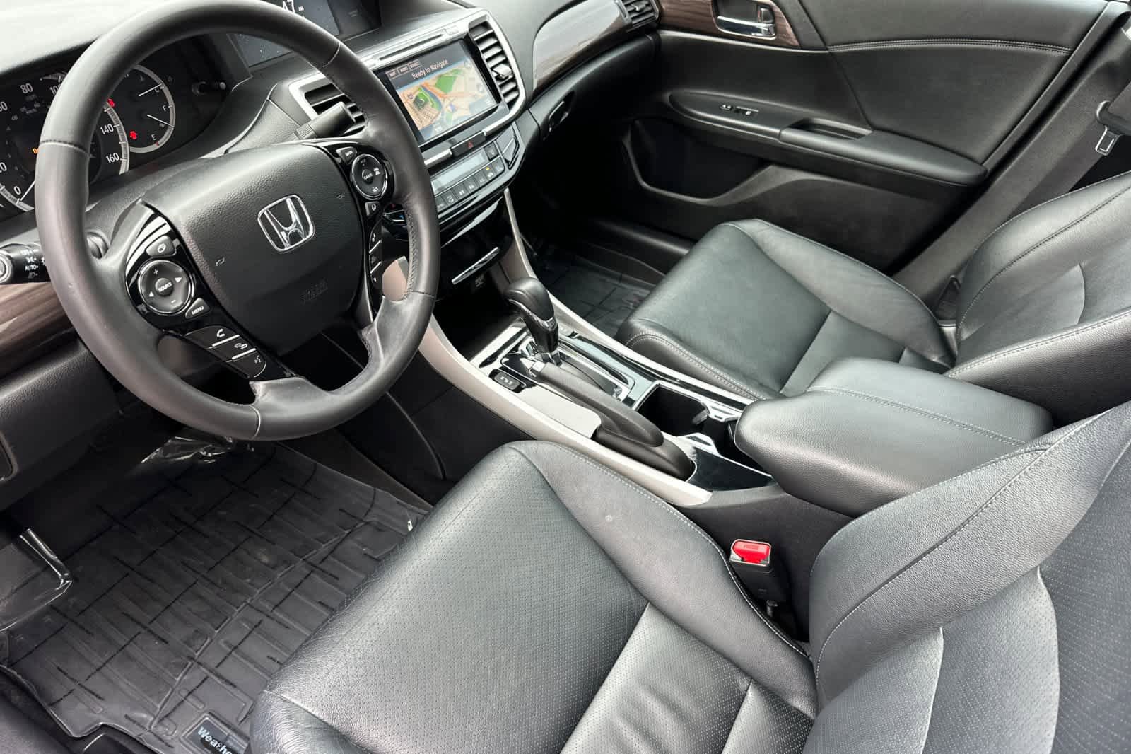 Used 2017 Honda Accord EX-L image 11