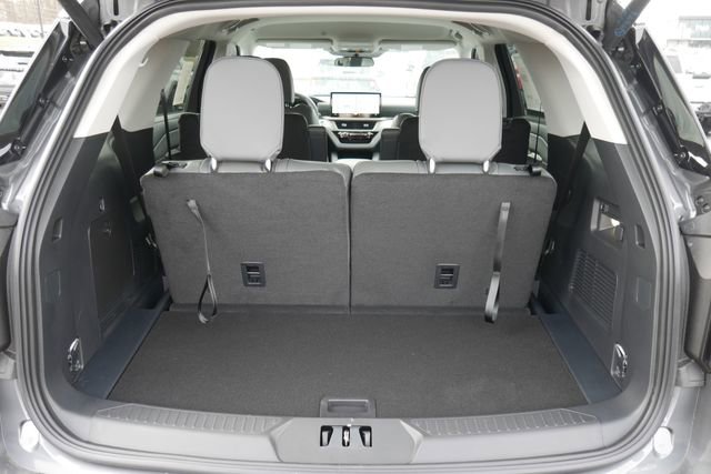 New 2026 Ford Explorer Active w/ Active Comfort Package AWD/4WD image 11