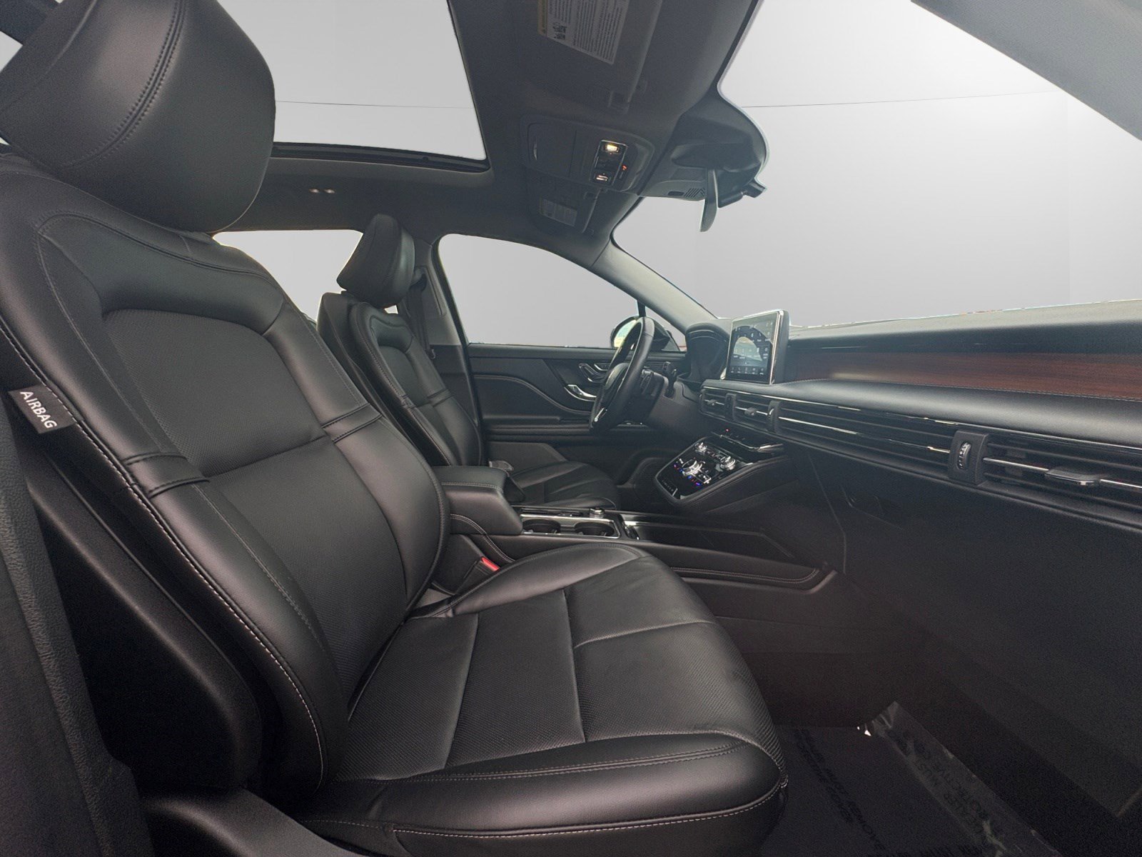 Certified 2022 Lincoln Corsair Reserve w/ Equipment Group 201A image 15