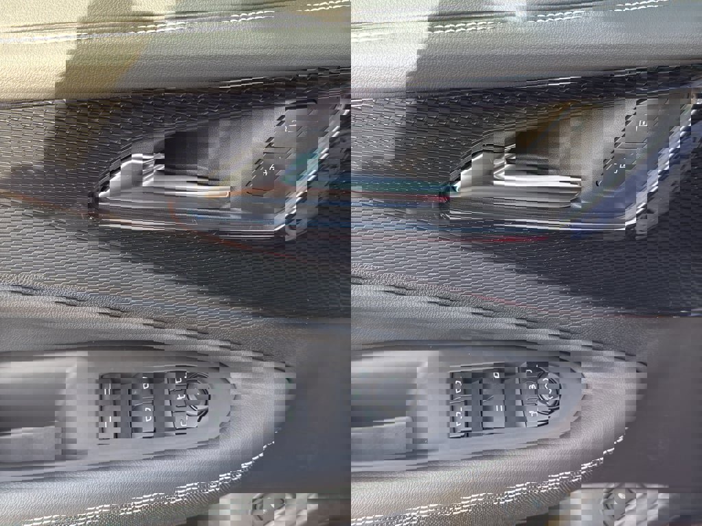 New 2026 Chevrolet Blazer EV LT image 10