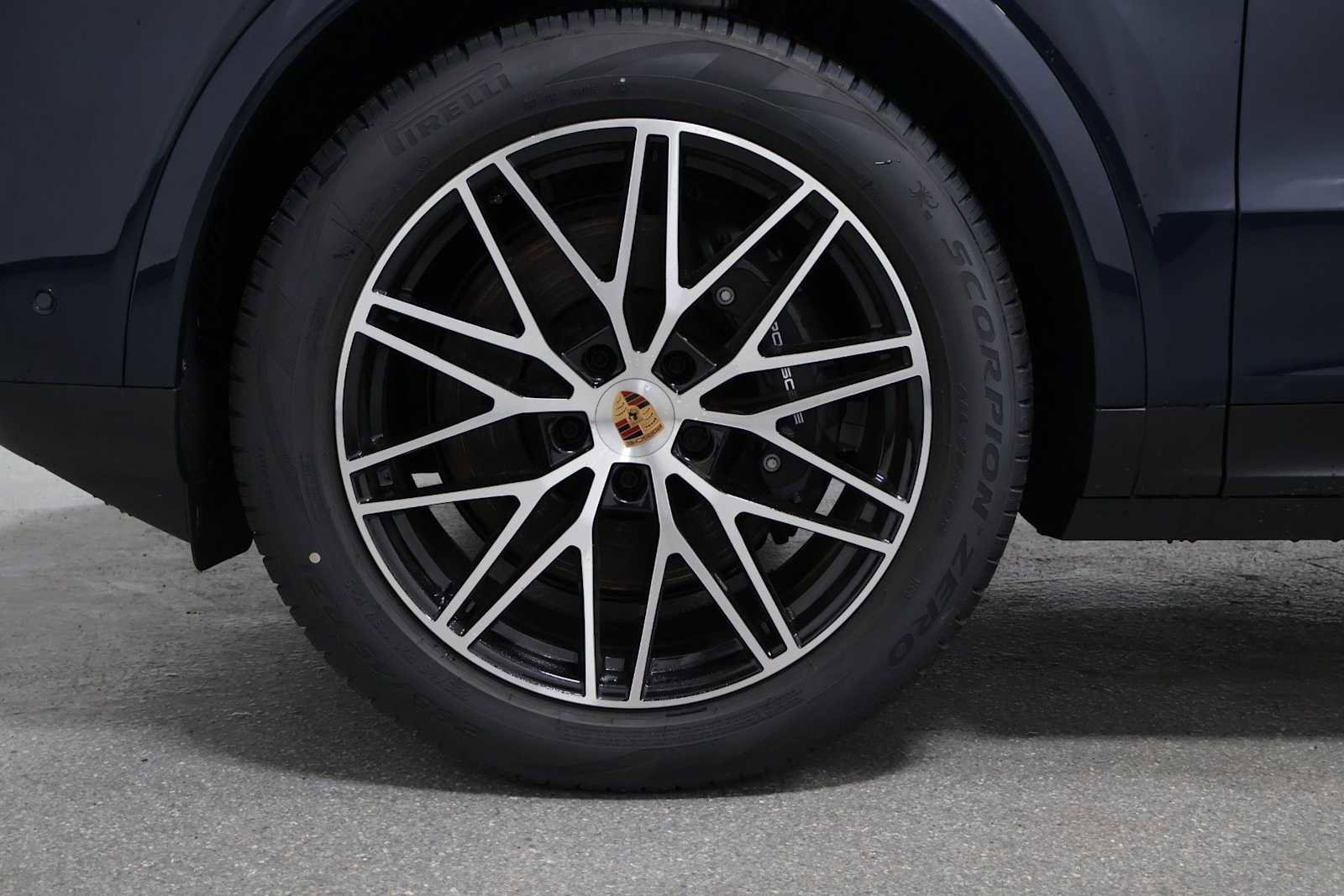 New 2026 Porsche Cayenne AWD/4WD image 37