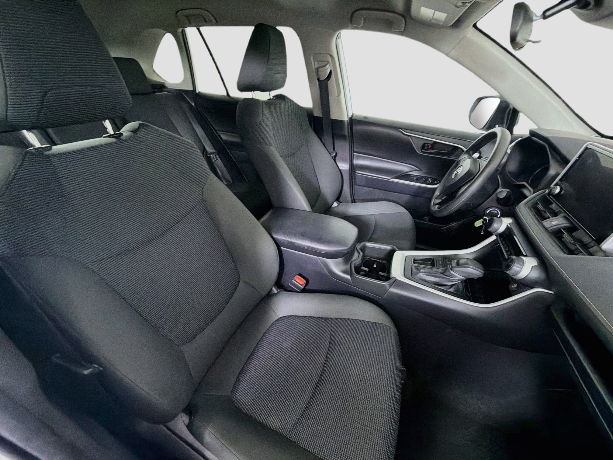 Used 2025 Toyota RAV4 LE FWD image 30