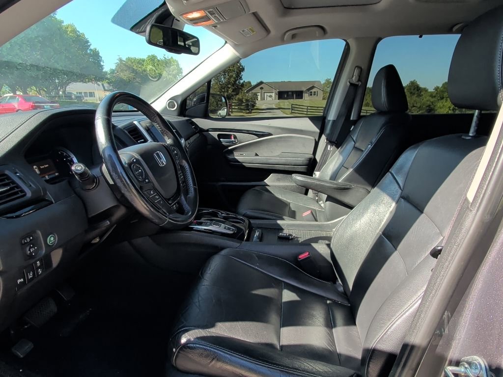 Used 2016 Honda Pilot Touring image 9