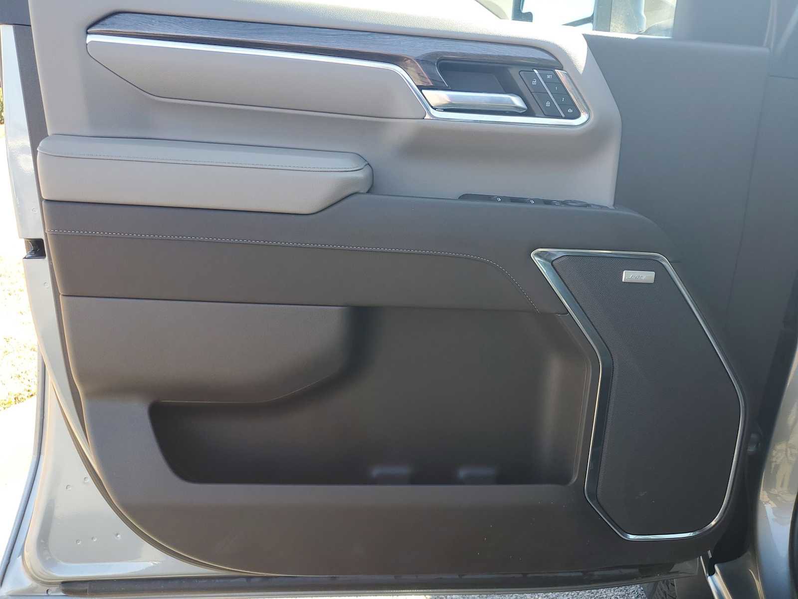 Certified 2024 Chevrolet Silverado 3500 LTZ w/ LTZ Plus Package image 15