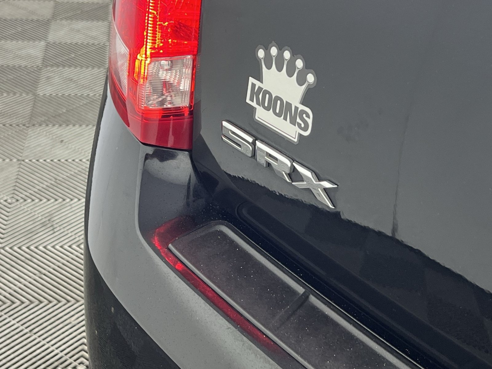 Used 2015 Cadillac SRX FWD image 28