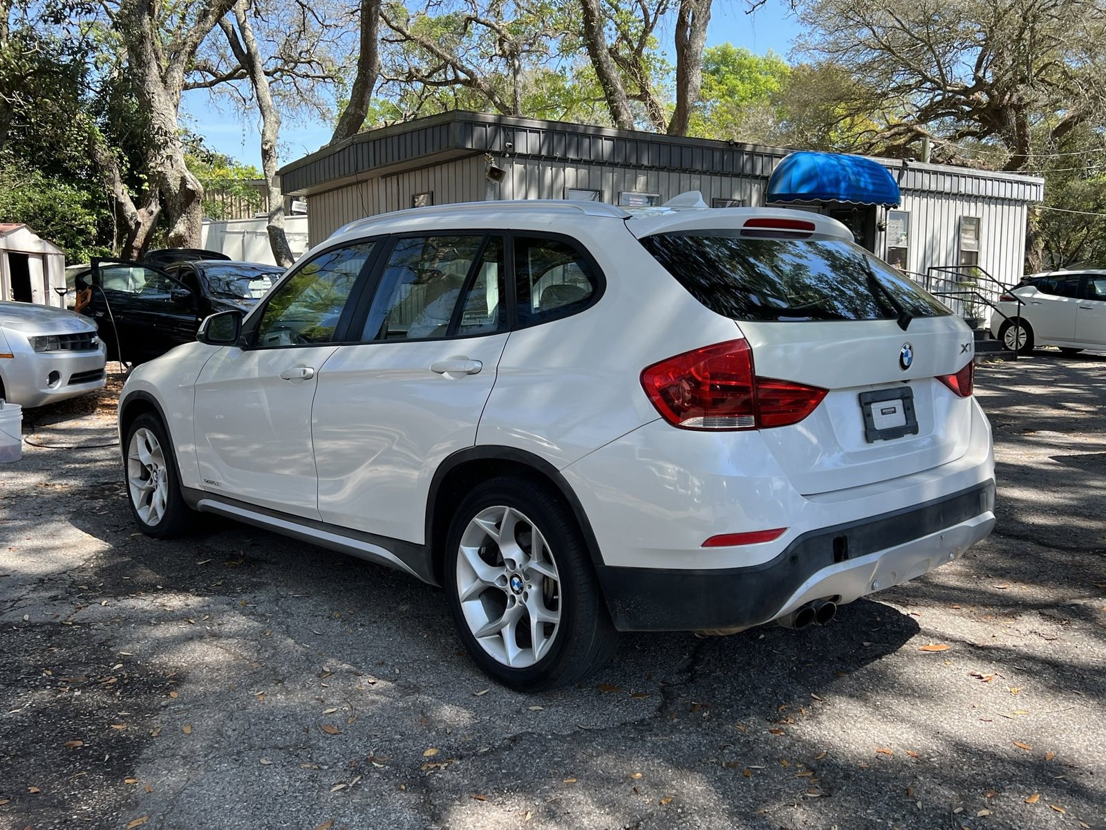 Used 2015 BMW X1 xDrive28i image 3