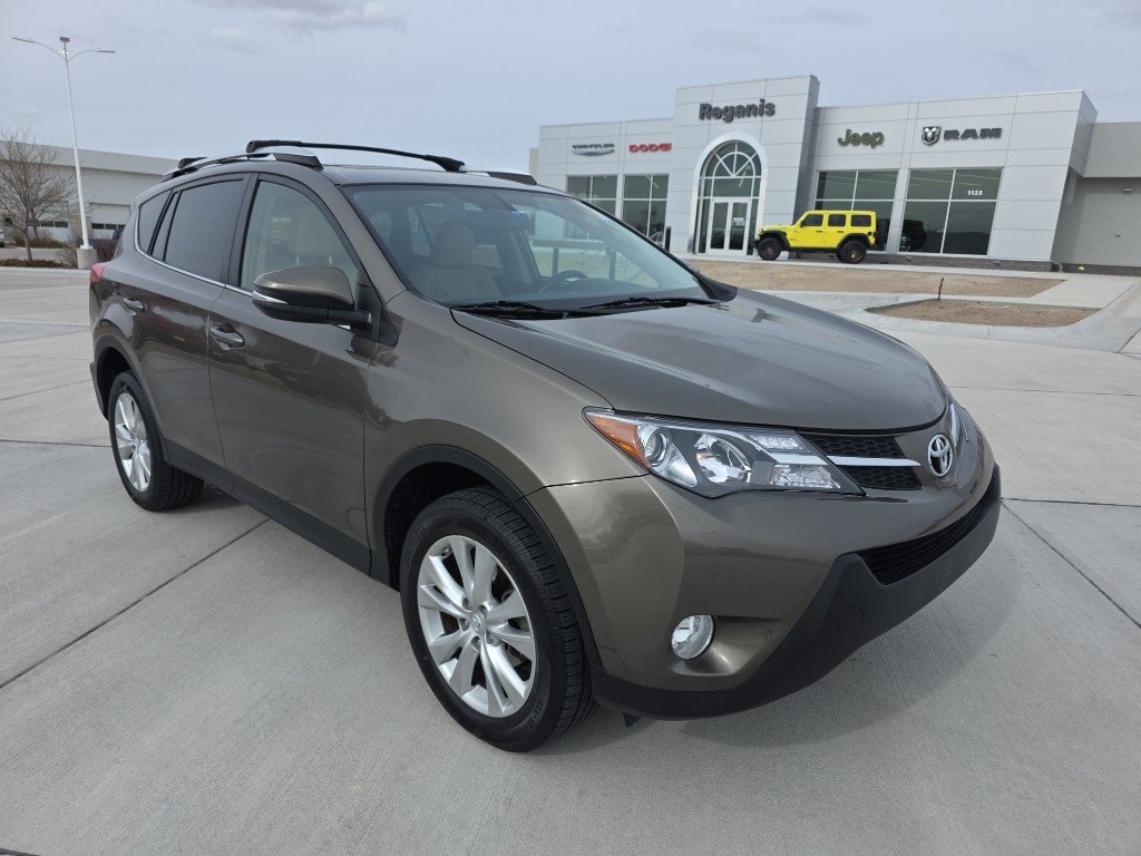 Used 2015 Toyota RAV4 Limited image 3