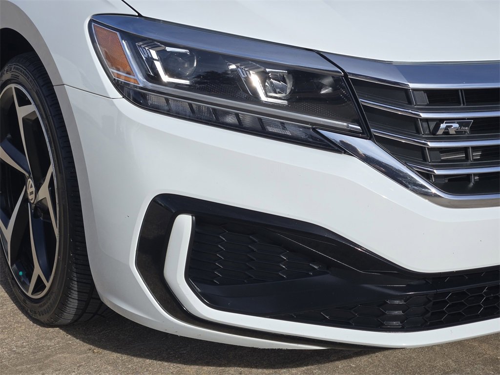 Used 2021 Volkswagen Passat 2.0T R-Line image 9