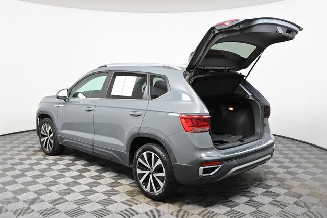 Used 2022 Volkswagen Taos SE image 27