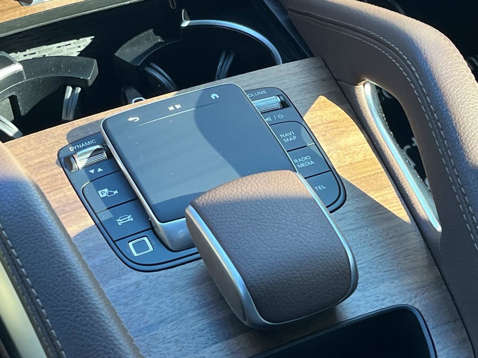 Certified 2025 Mercedes-Benz GLE 350 4MATIC image 31