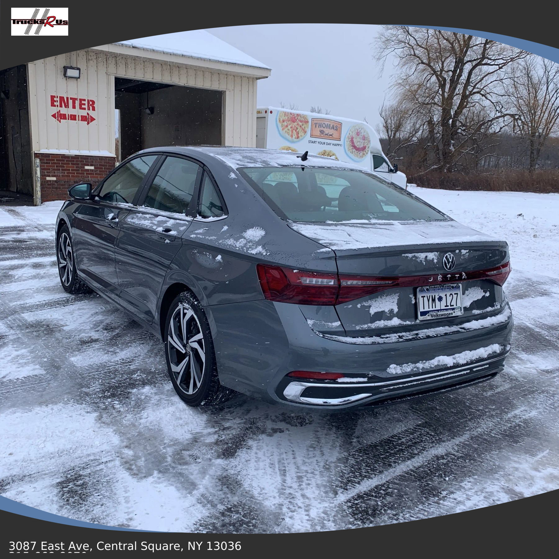 Used 2025 Volkswagen Jetta SEL image 3