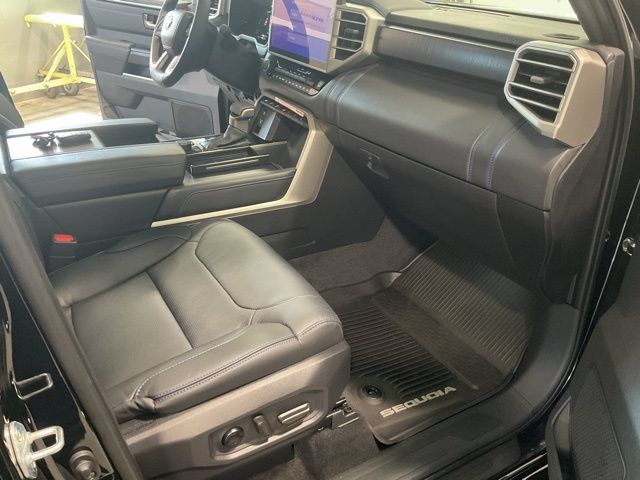Used 2026 Toyota Sequoia Platinum AWD/4WD image 23