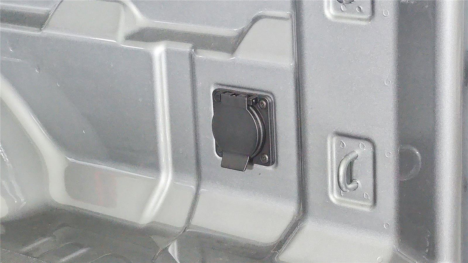 Used 2026 GMC Canyon Elevation image 18