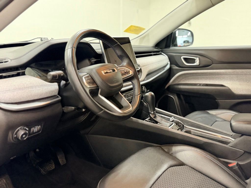 Used 2022 Jeep Compass Latitude w/ Convenience Group image 12