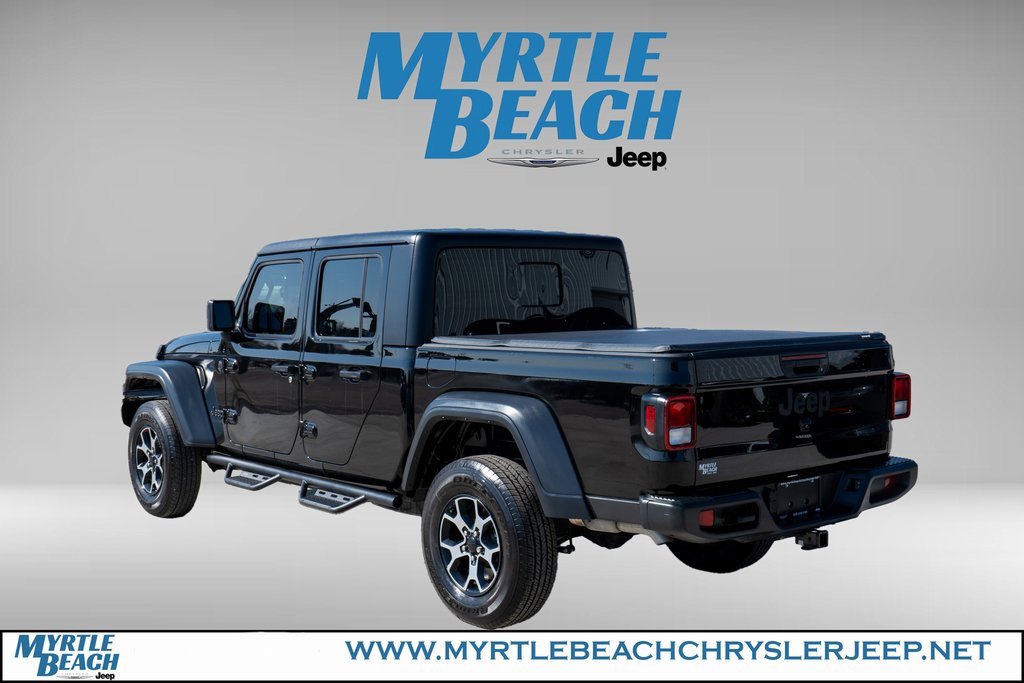 Used 2023 Jeep Gladiator Sport image 4
