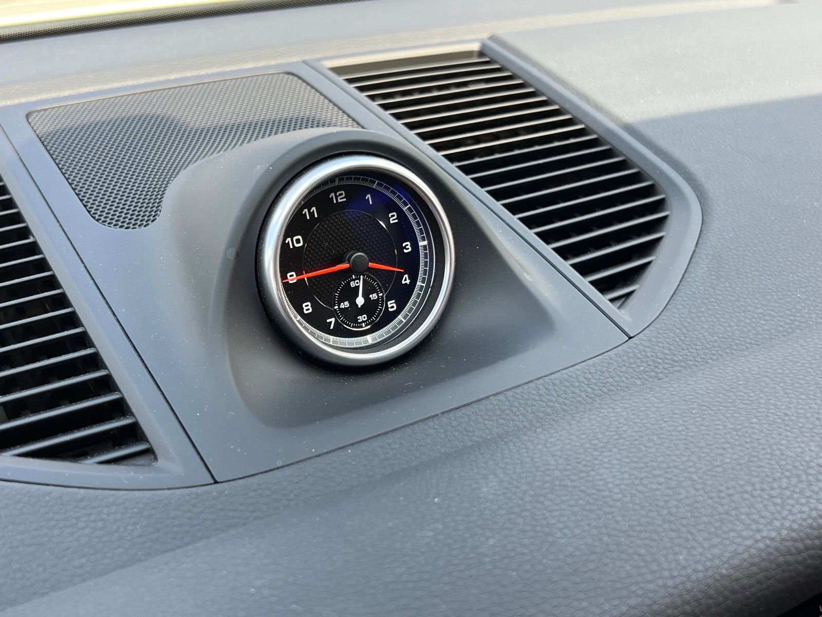 Certified 2020 Porsche Macan image 22