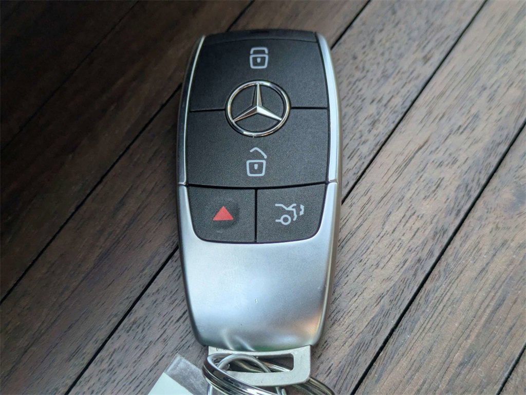 Used 2022 Mercedes-Benz GLE 350 4MATIC image 32