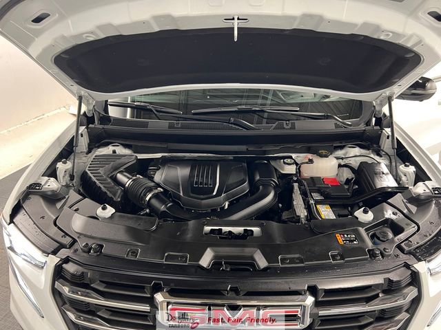 Used 2025 GMC Acadia Elevation image 25