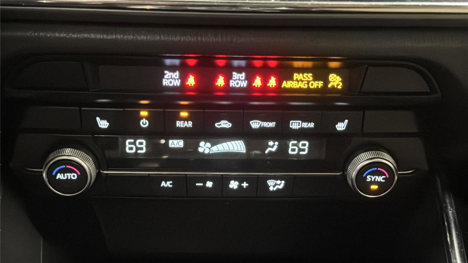 Used 2020 MAZDA CX-9 Touring w/ Touring Premium Package image 17