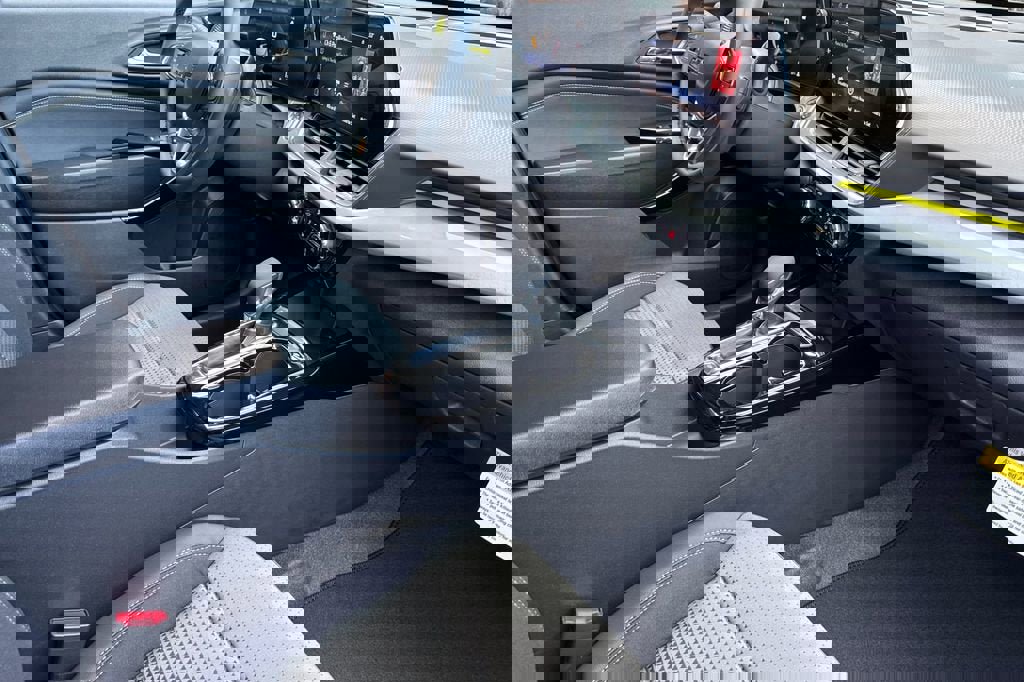 New 2026 Chevrolet Trax LT w/ Midnight Edition image 16