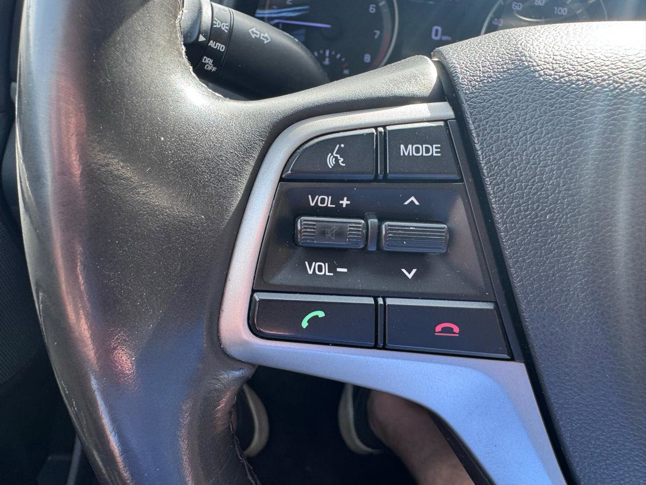 Used 2017 Hyundai Elantra Limited FWD image 19