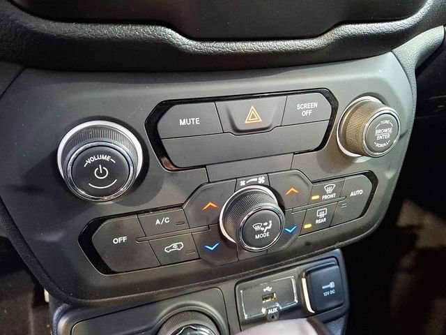 Used 2018 Jeep Renegade Trailhawk w/ Safety & Security Group image 20