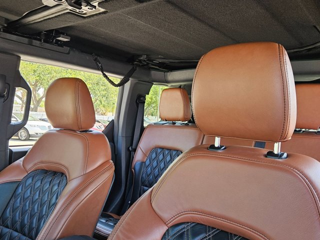 Used 2023 Ford Bronco Black Diamond w/ Sasquatch Package image 19