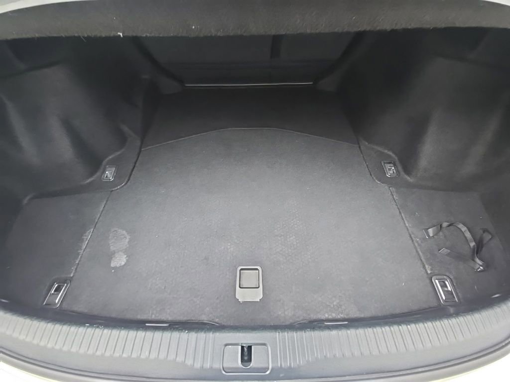 Used 2019 Lexus IS 300 F Sport w/ F Sport Package image 29