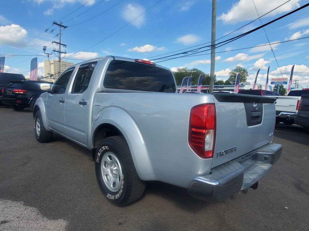Used 2015 Nissan Frontier S image 3