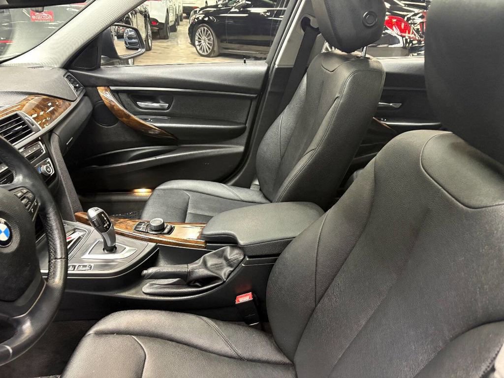 Used 2016 BMW 320i xDrive Sedan AWD/4WD image 26