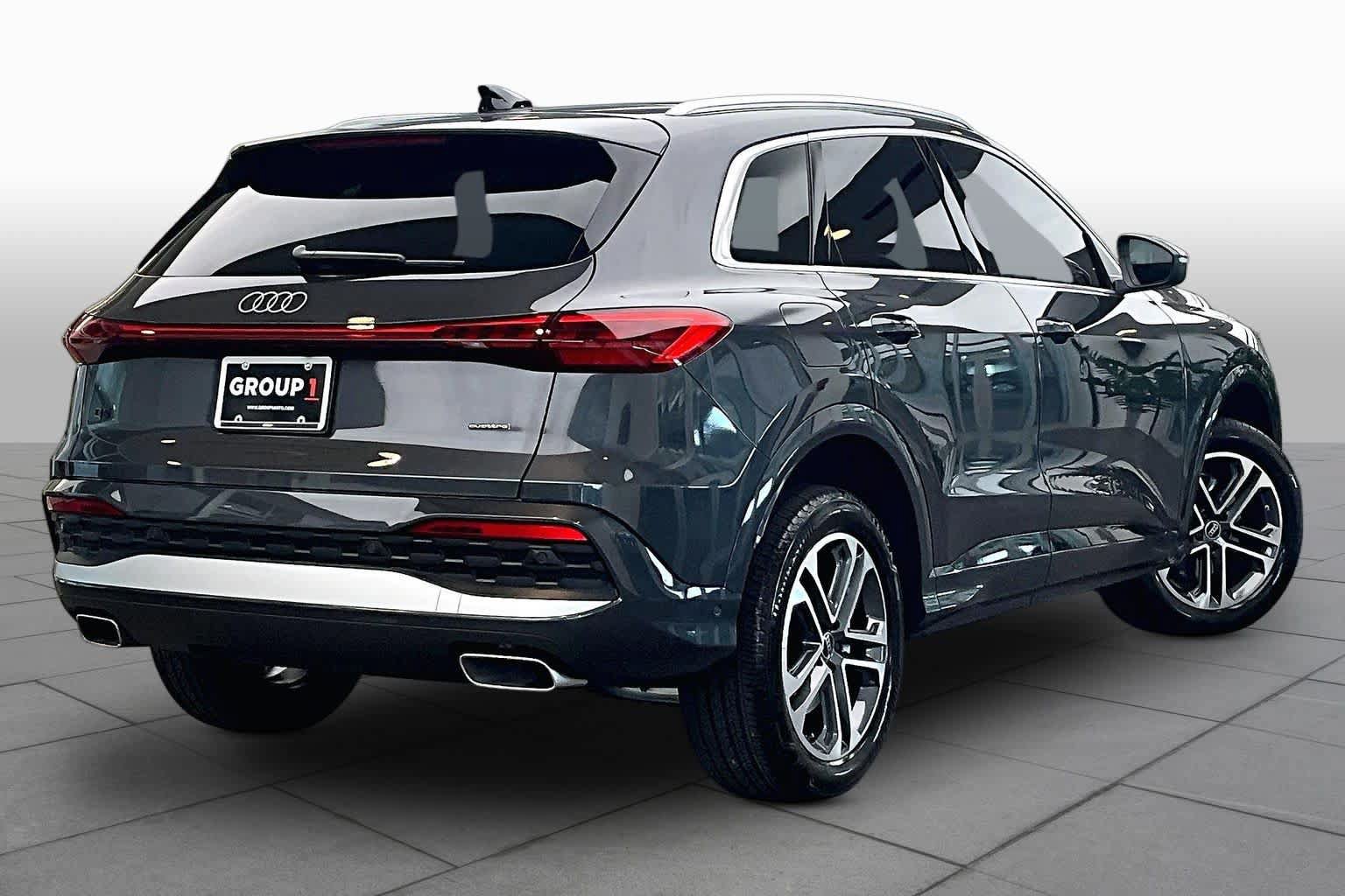 Certified 2025 Audi Q5 Premium w/ Convenience Package AWD/4WD image 13