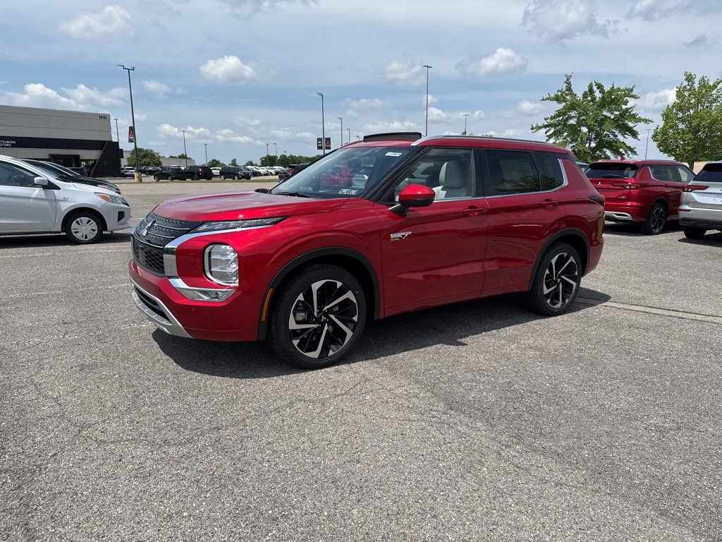 New 2025 Mitsubishi Outlander SEL image 13