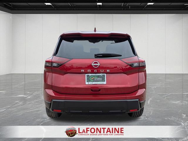 Used 2025 Nissan Rogue SV FWD image 4