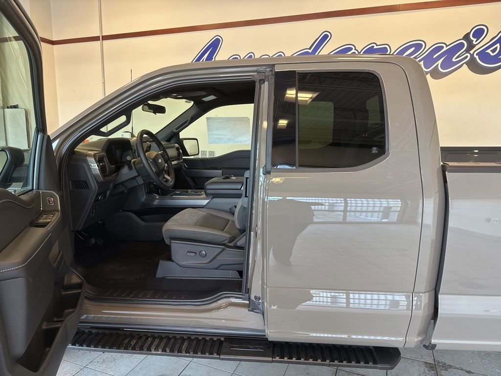 New 2026 Ford F150 XLT w/ Mobile Office Package AWD/4WD image 10