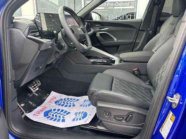 Used 2025 Audi SQ5 Prestige w/ Prestige Package image 13