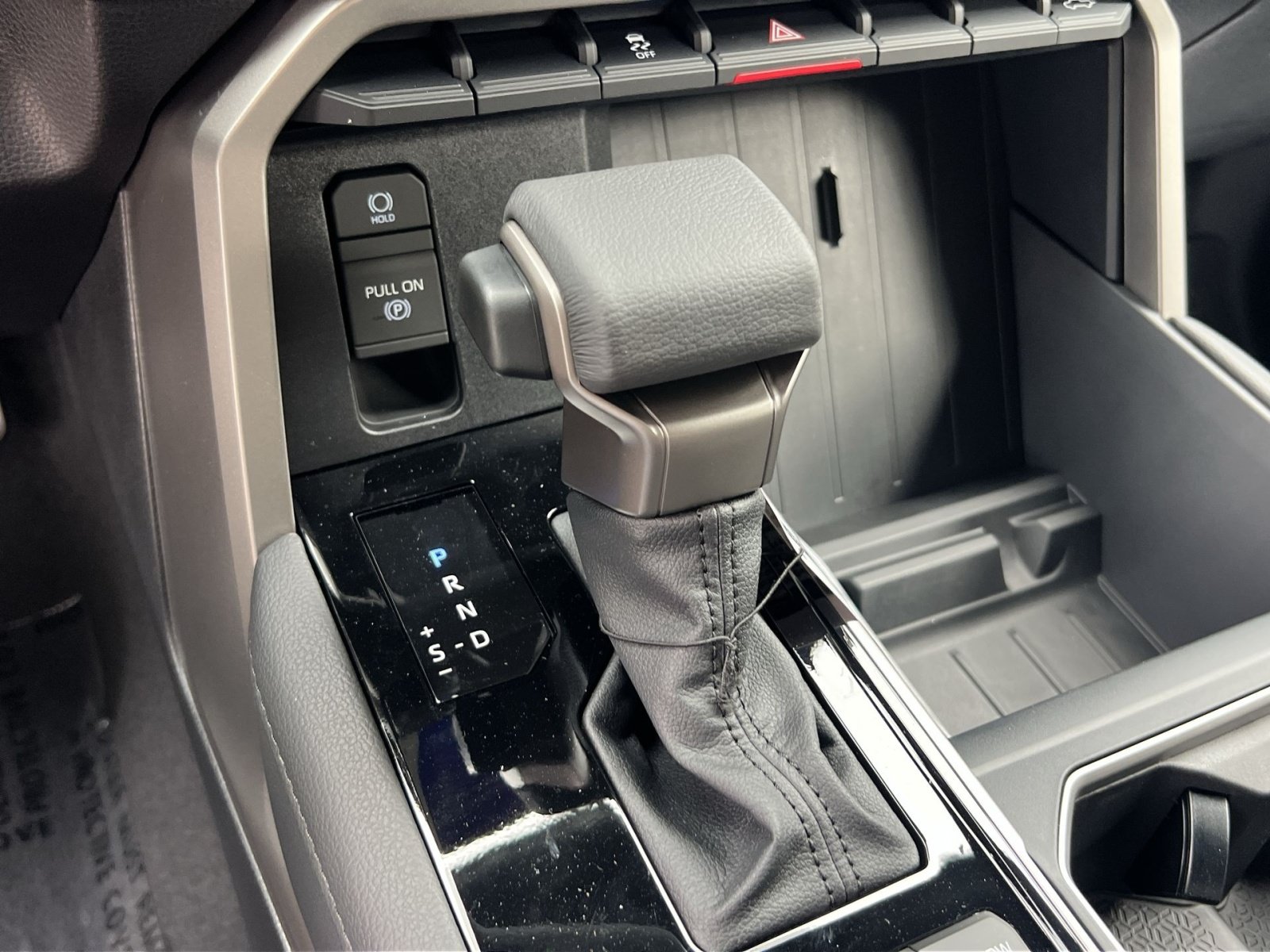 New 2026 Toyota Tundra Limited AWD/4WD image 17
