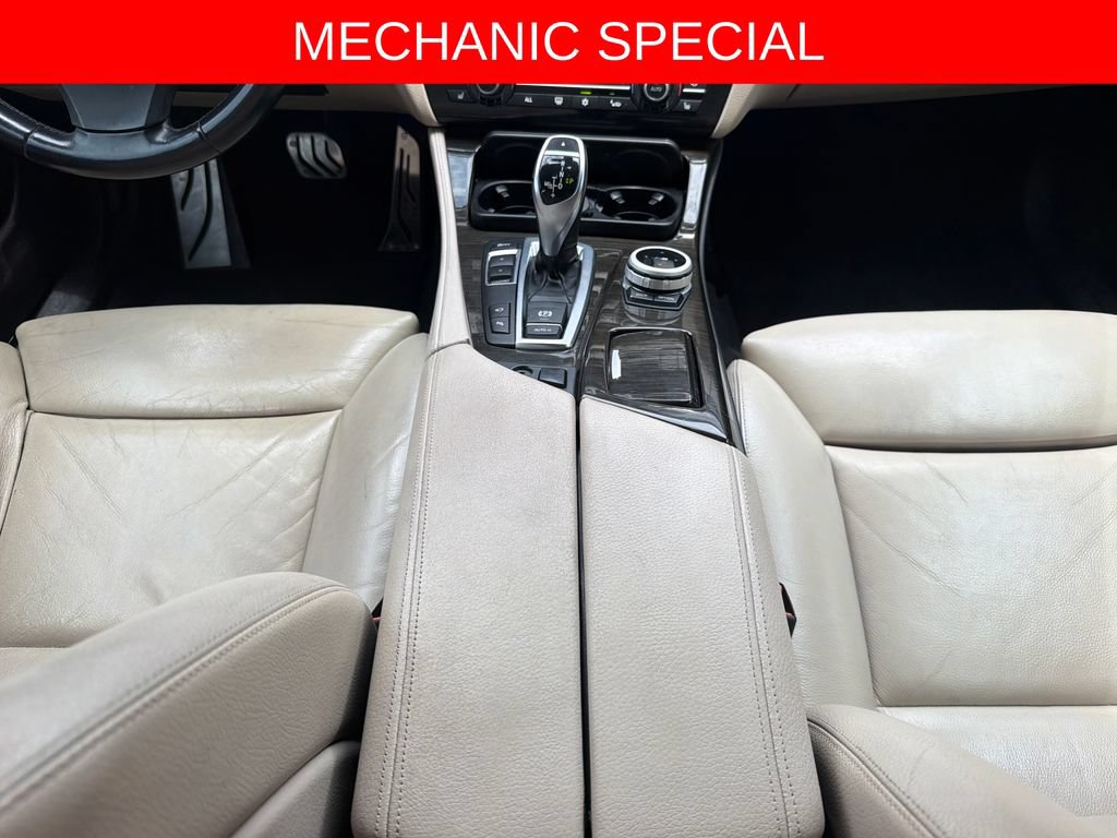 Used 2011 BMW 550i Sedan RWD image 14