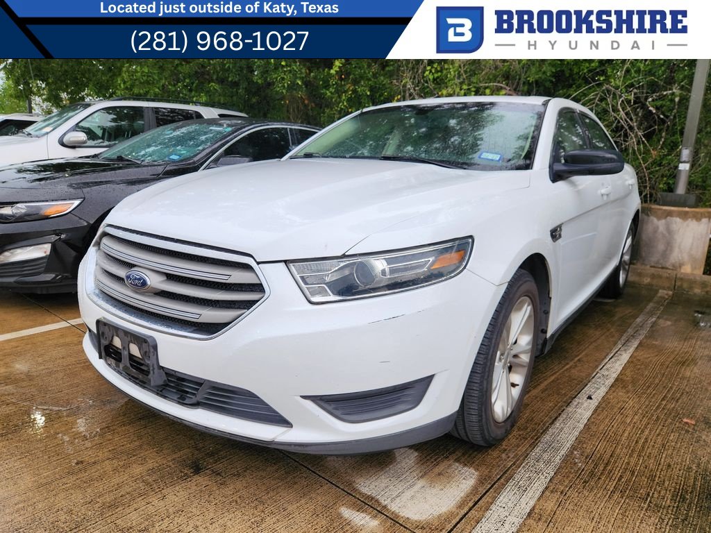 Used 2016 Ford Taurus SE FWD image 1