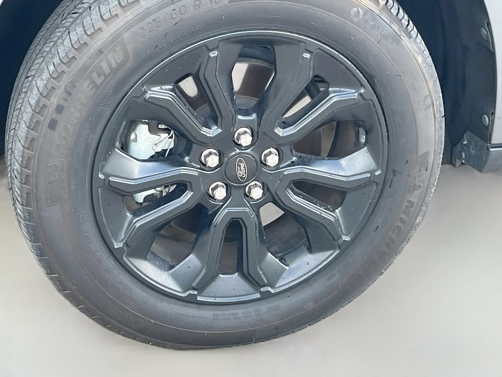 Used 2024 Ford Maverick Lariat w/ Black Appearance Package FWD image 33