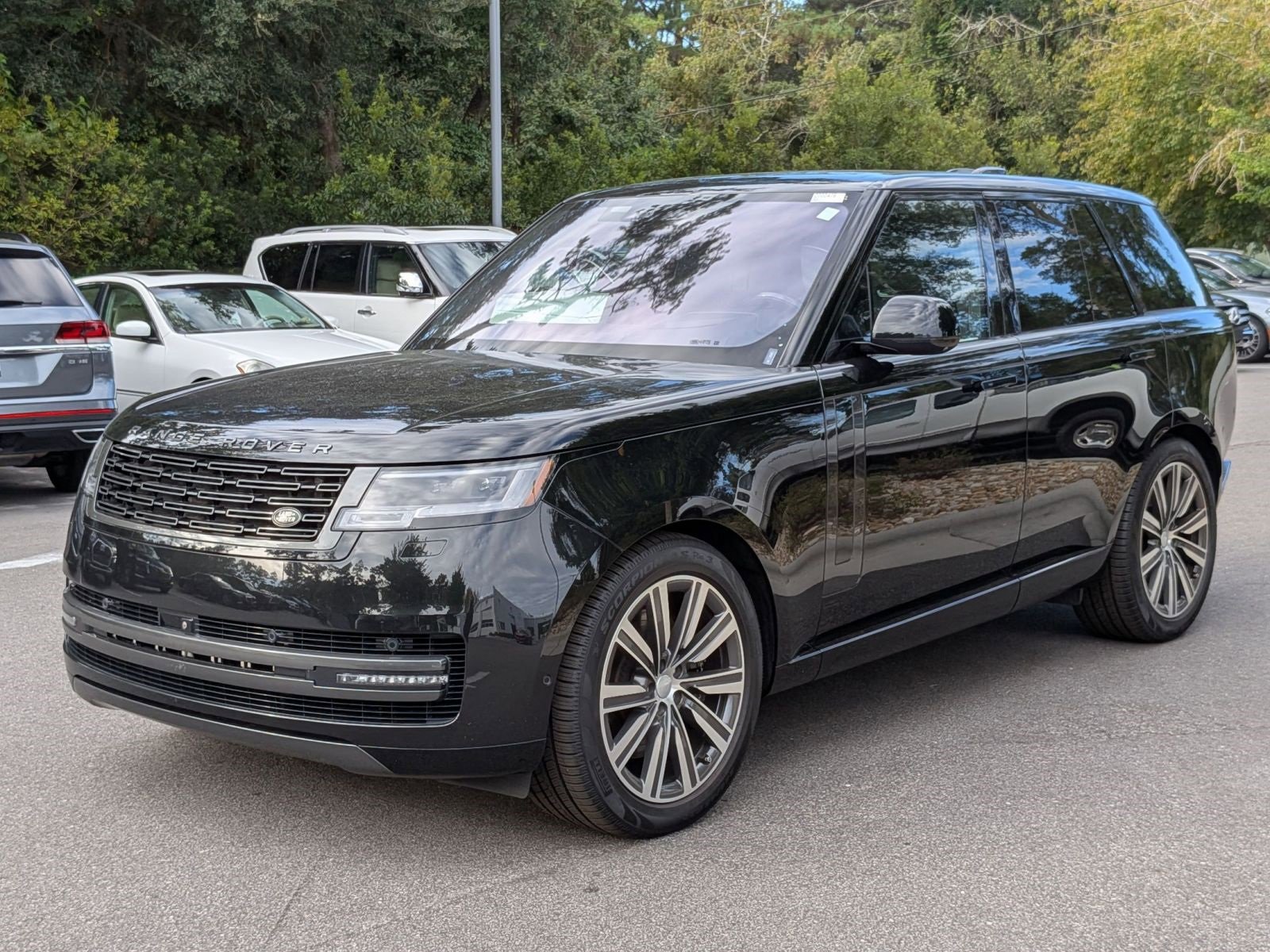 Used 2023 Land Rover Range Rover SE image 7