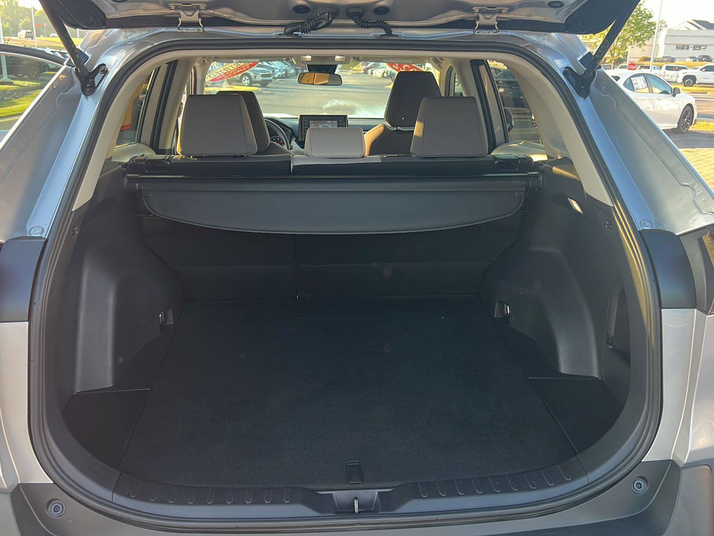 Certified 2022 Toyota RAV4 XLE image 30