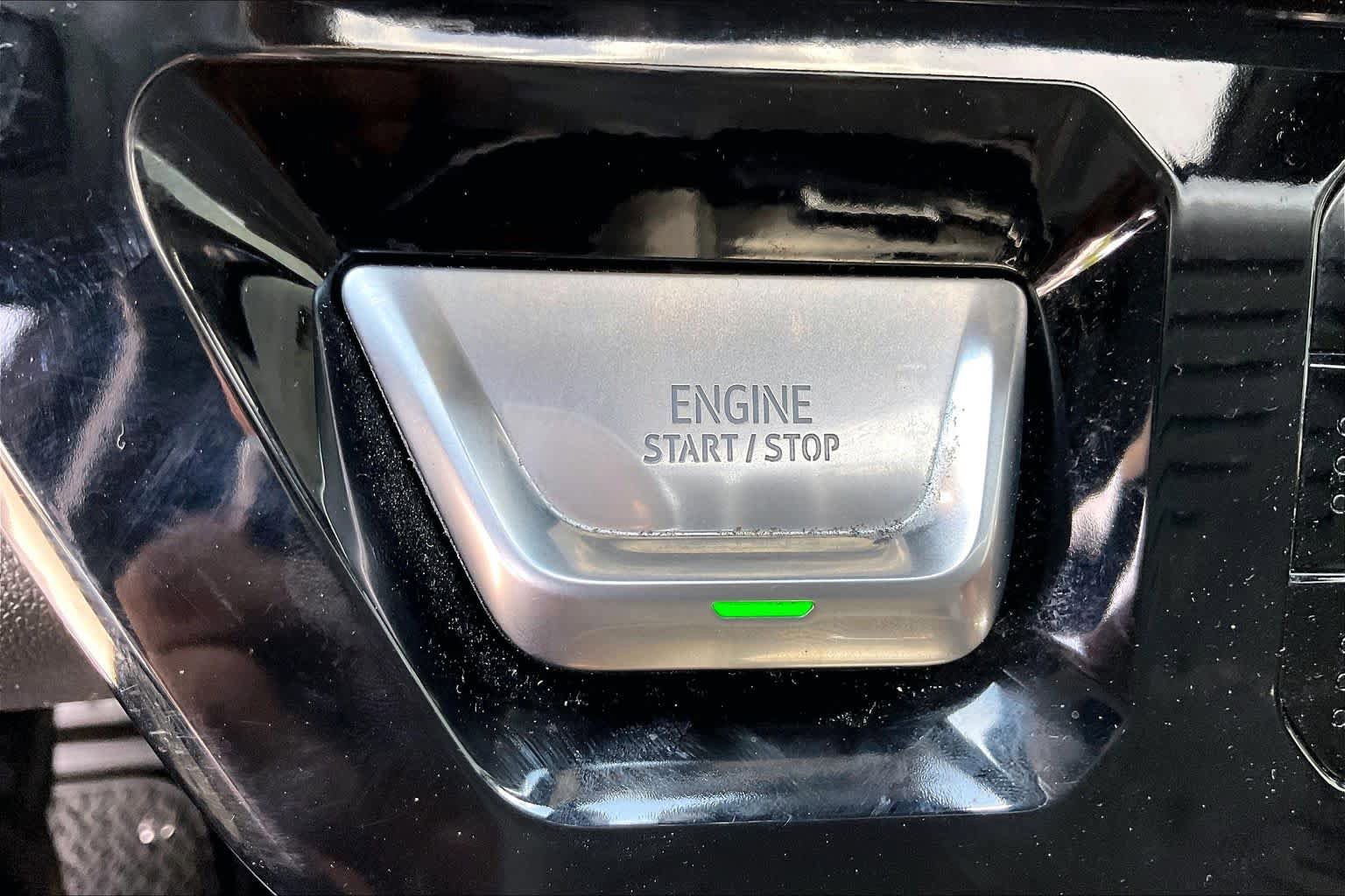 Certified 2024 GMC Sierra 3500 Denali Ultimate AWD/4WD image 33