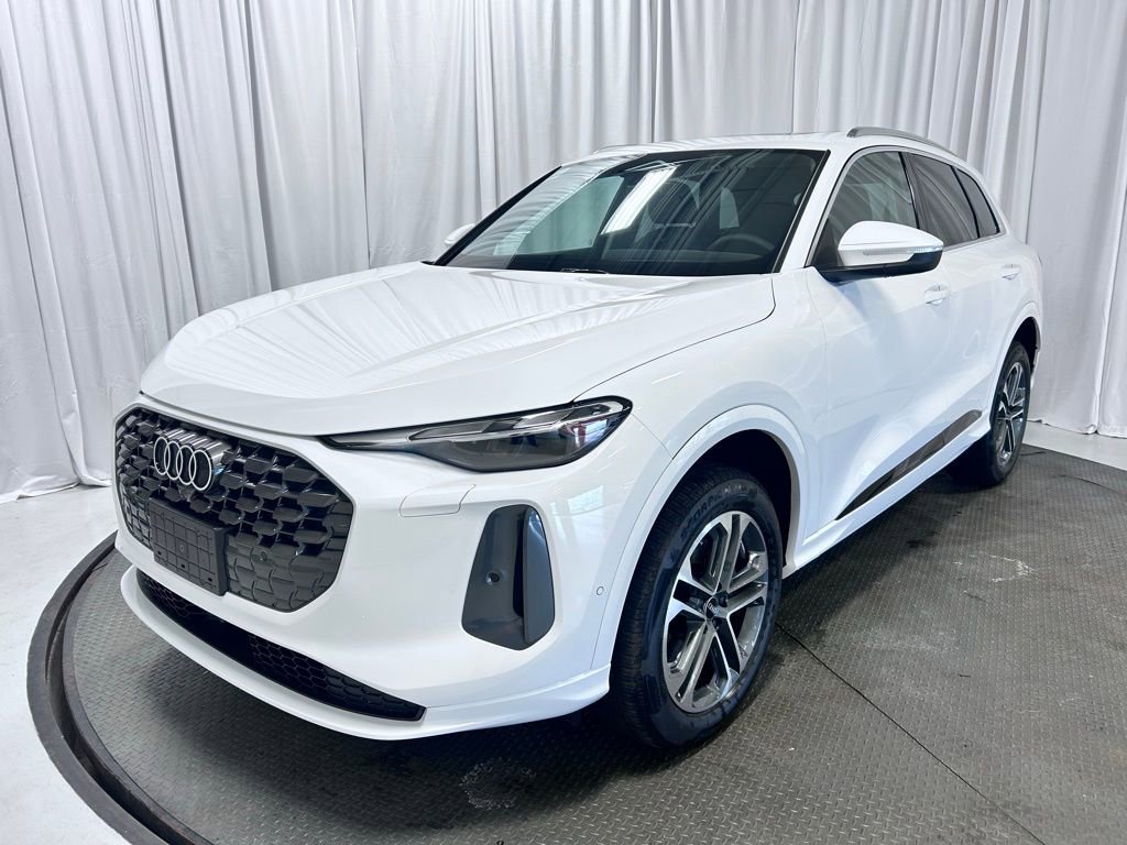 New 2026 Audi Q5 Premium image 1